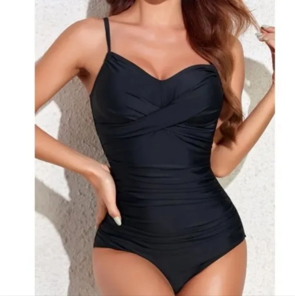 Smismivo Charm Your Heart Slimming Side Runched Convertible Swimsuit Woman 20W